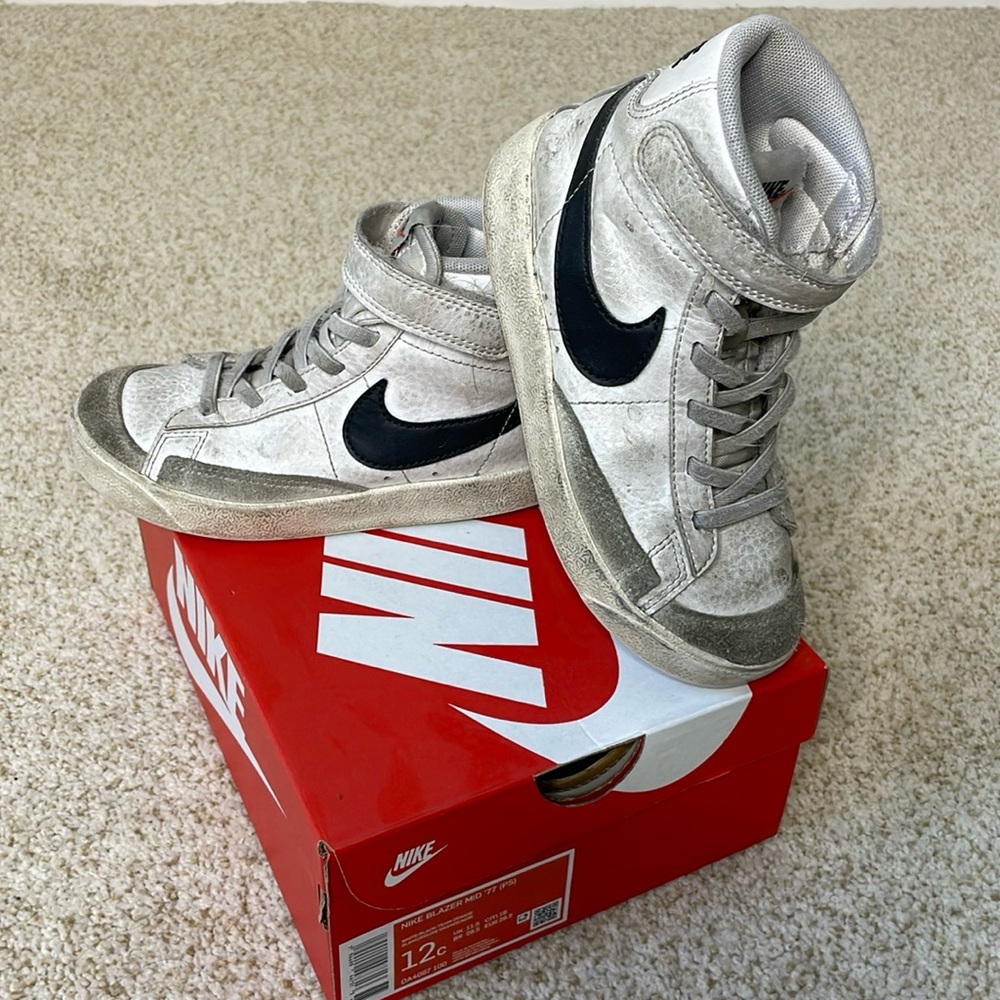 NIKE Blazer Mid ‘77 12c White/ Black-team orange